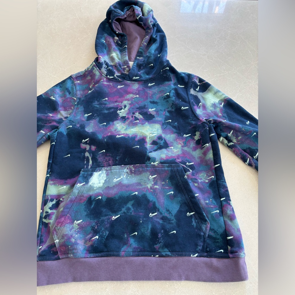 Nike Sportswear Club Fleece Pullover Hoodie Blue Purple Tie-Dye Youth Large